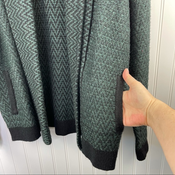 CAbi #3015 Fireside Green Black Knit Scarf Cardigan Sweater Size Medium - Picture 5 of 9
